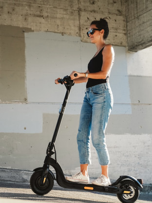 Trottinette électrique Micro X10 - Presque Parfait