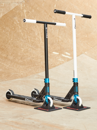 Trottinette Freestyle Chilli Ventus M Noir & Blanc