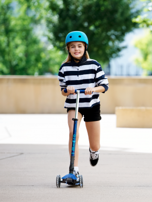 Trottinette enfant Maxi Micro Deluxe pliable Bleu Navy LED