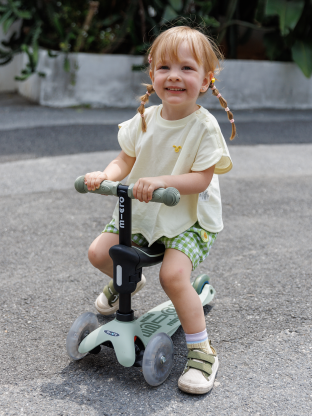 Trottinette Mini Micro Deluxe Rock & Go Vert Olive LED