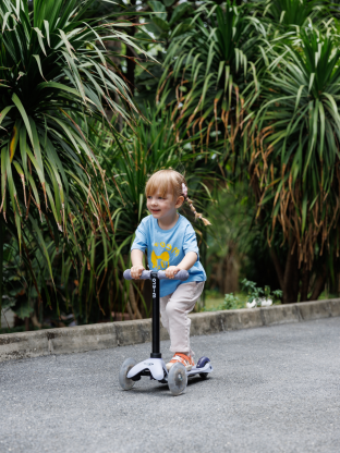 Trottinette Micro Mini2Grow 2.0 Vert Sauvage LED