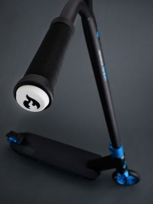 Trottinette Freestyle Chilli Reaper Reloaded Bleu - Presque Parfaits