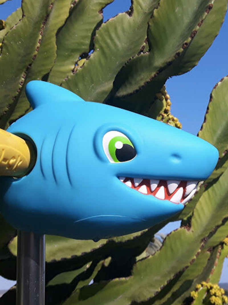 Craquez Pour La Jolie De Tete De Requin Pour Trottinette